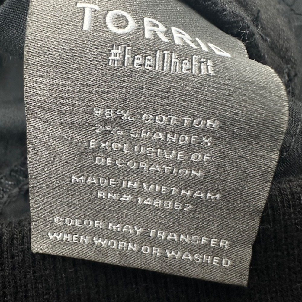 Torrid Bermuda Stretch Poplin Utility Shorts Deep Black Size 1 41770588 NEW - Picture 5 of 11